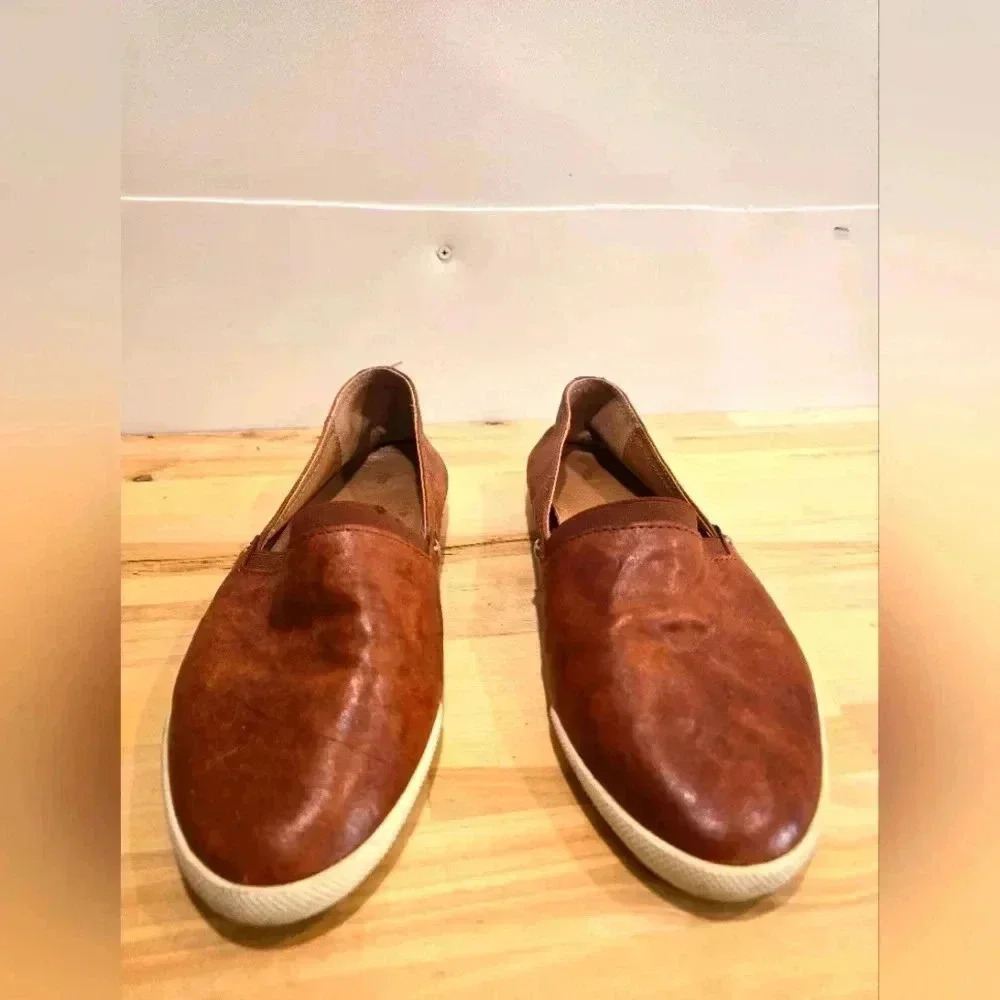 FRYE Women’s Melanie Slip On Shoe Color Cognac Size 10M